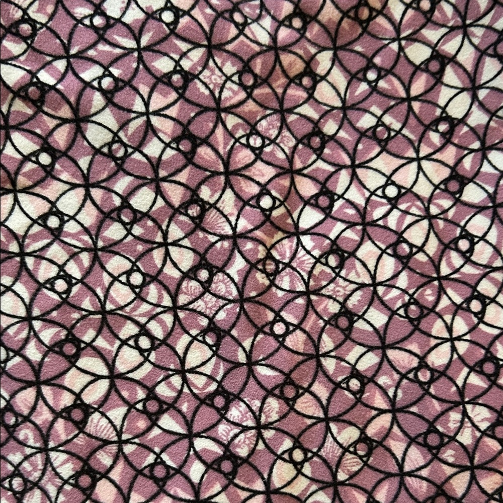 LuLaRoe lavender and Black Patterned Leggings